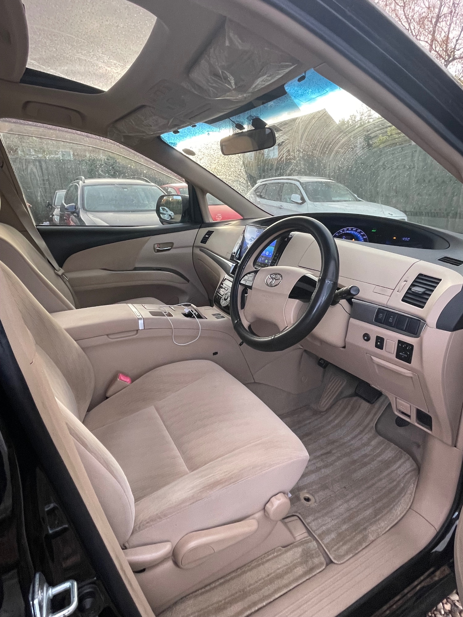 Used Toyota Estima 2012 for sale - 76097171: Photo 13