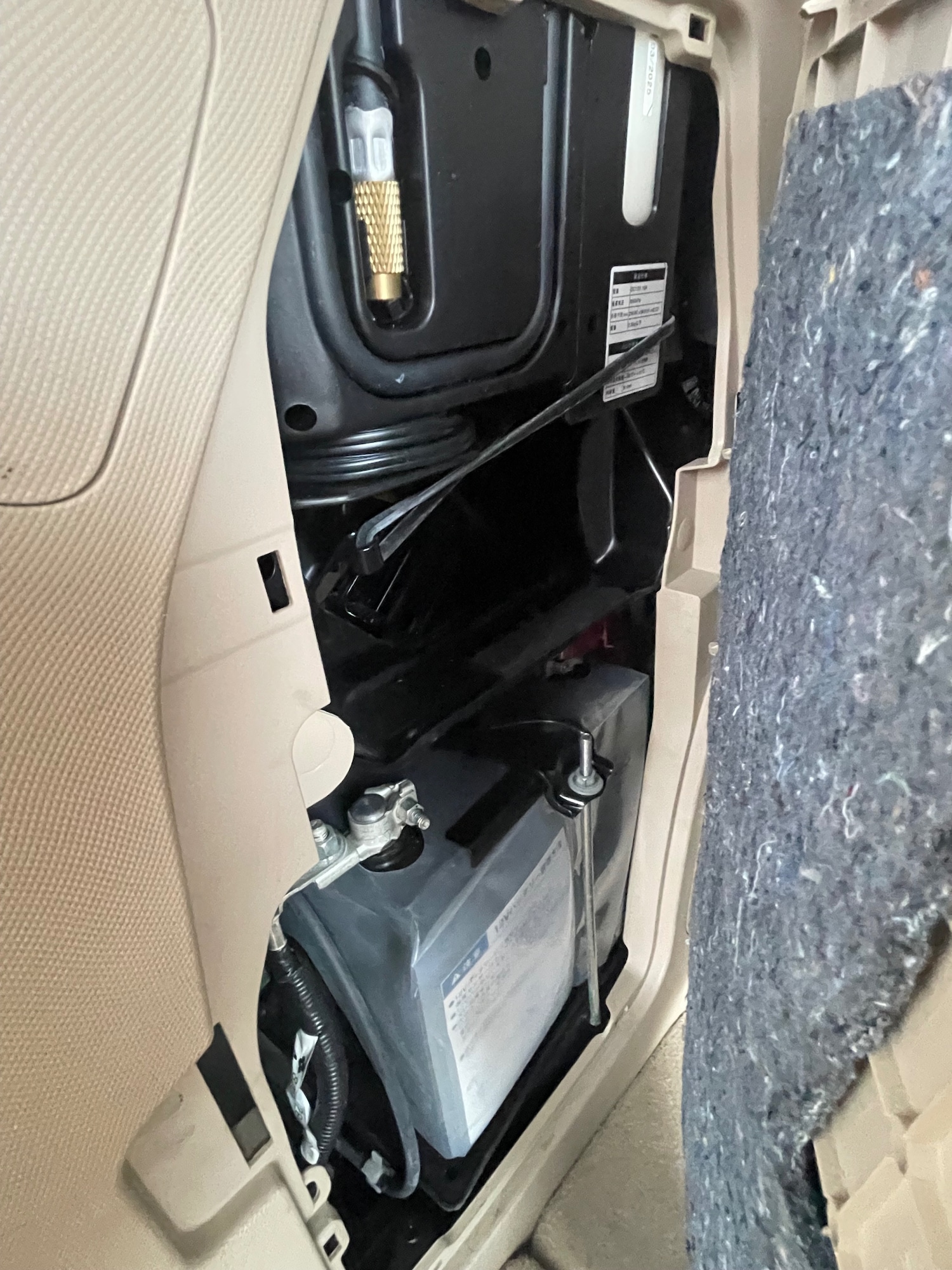 Used Toyota Estima 2012 for sale - 76097171: Photo 29