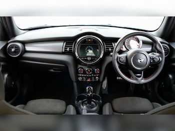 Used MINI Hatch 2020 for sale - 79351999: Photo
