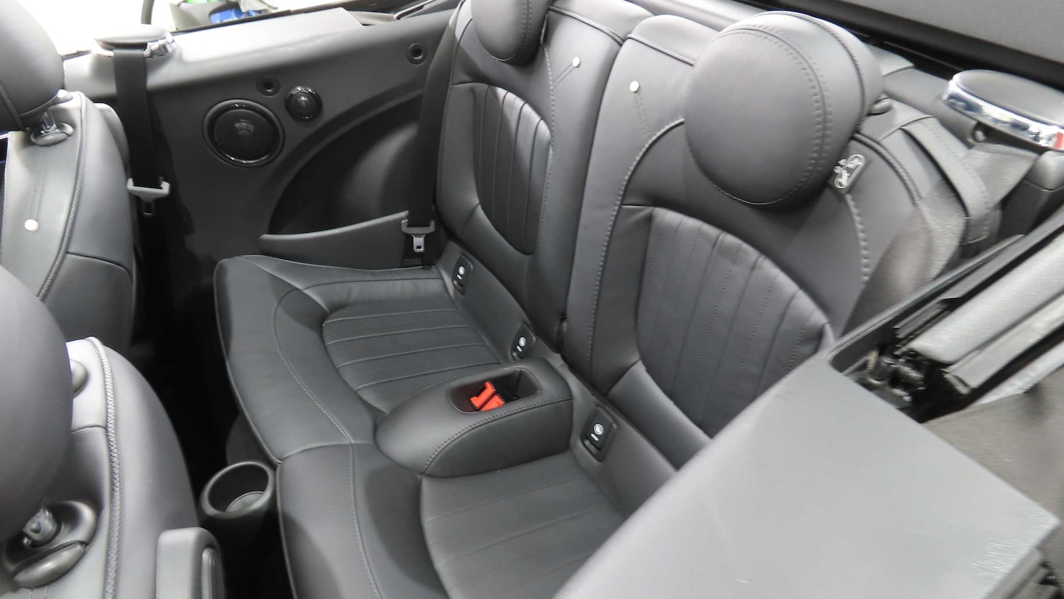 Used MINI Convertible 2022 for sale - 76842927: Photo 11