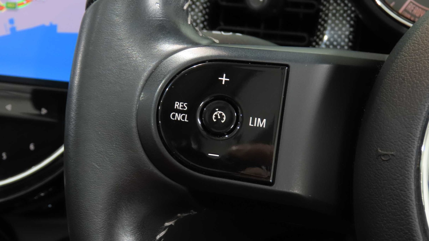 Used MINI Convertible 2022 for sale - 76842927: Photo 23