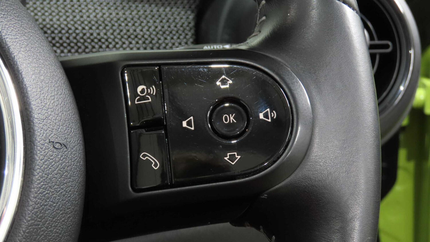 Used MINI Convertible 2022 for sale - 76842927: Photo 24