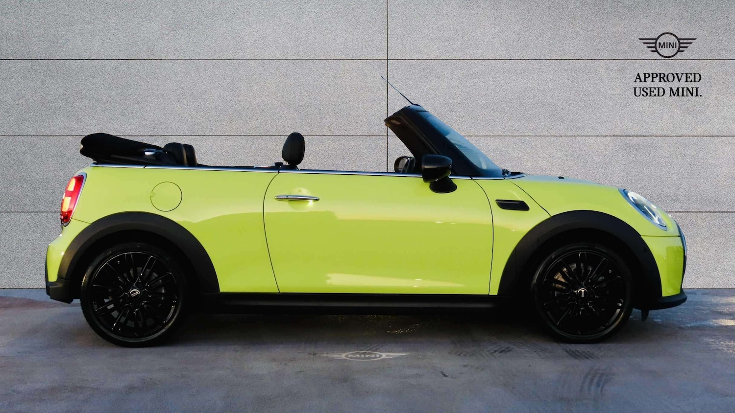 Used MINI Convertible 2022 for sale - 76842927: Photo 3