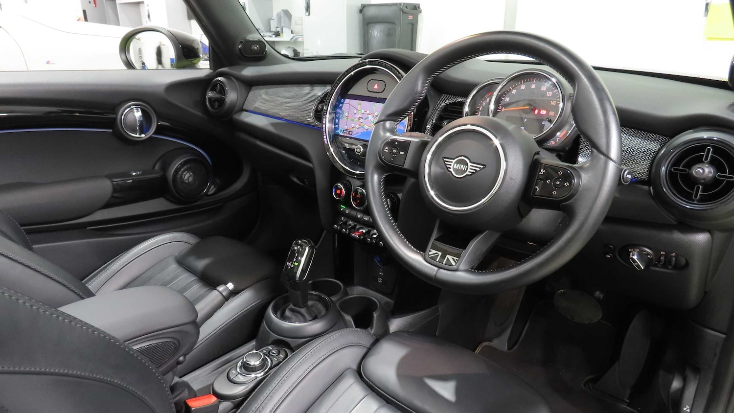 Used MINI Convertible 2022 for sale - 76842927: Photo 6