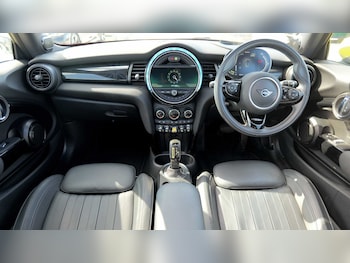 Used MINI Hatch 2020 for sale - 79204373: Photo