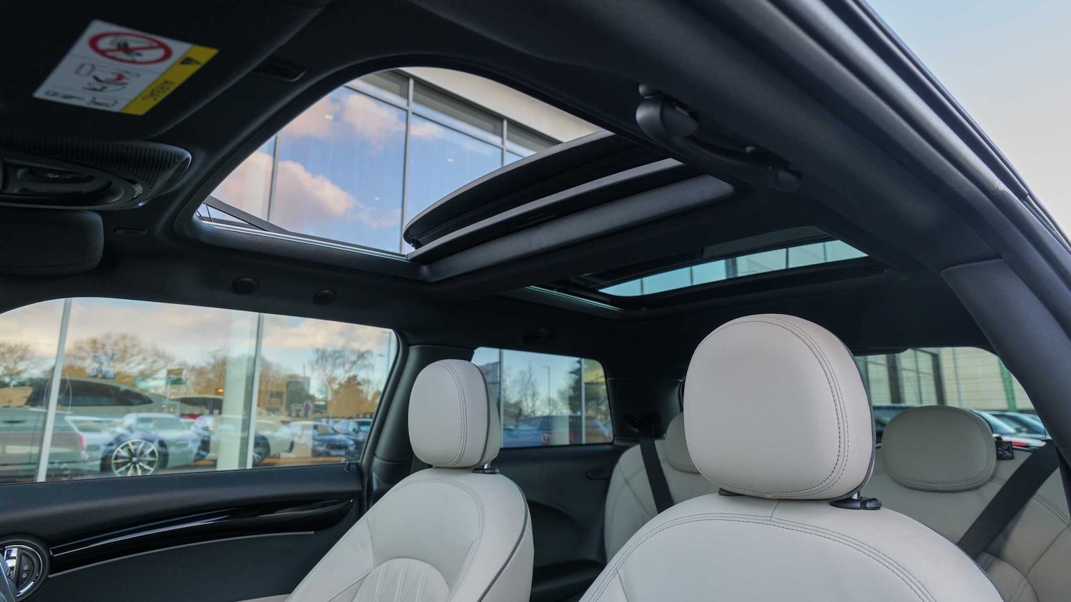 Used MINI Hatch 2023 for sale - 77943243: Photo 32