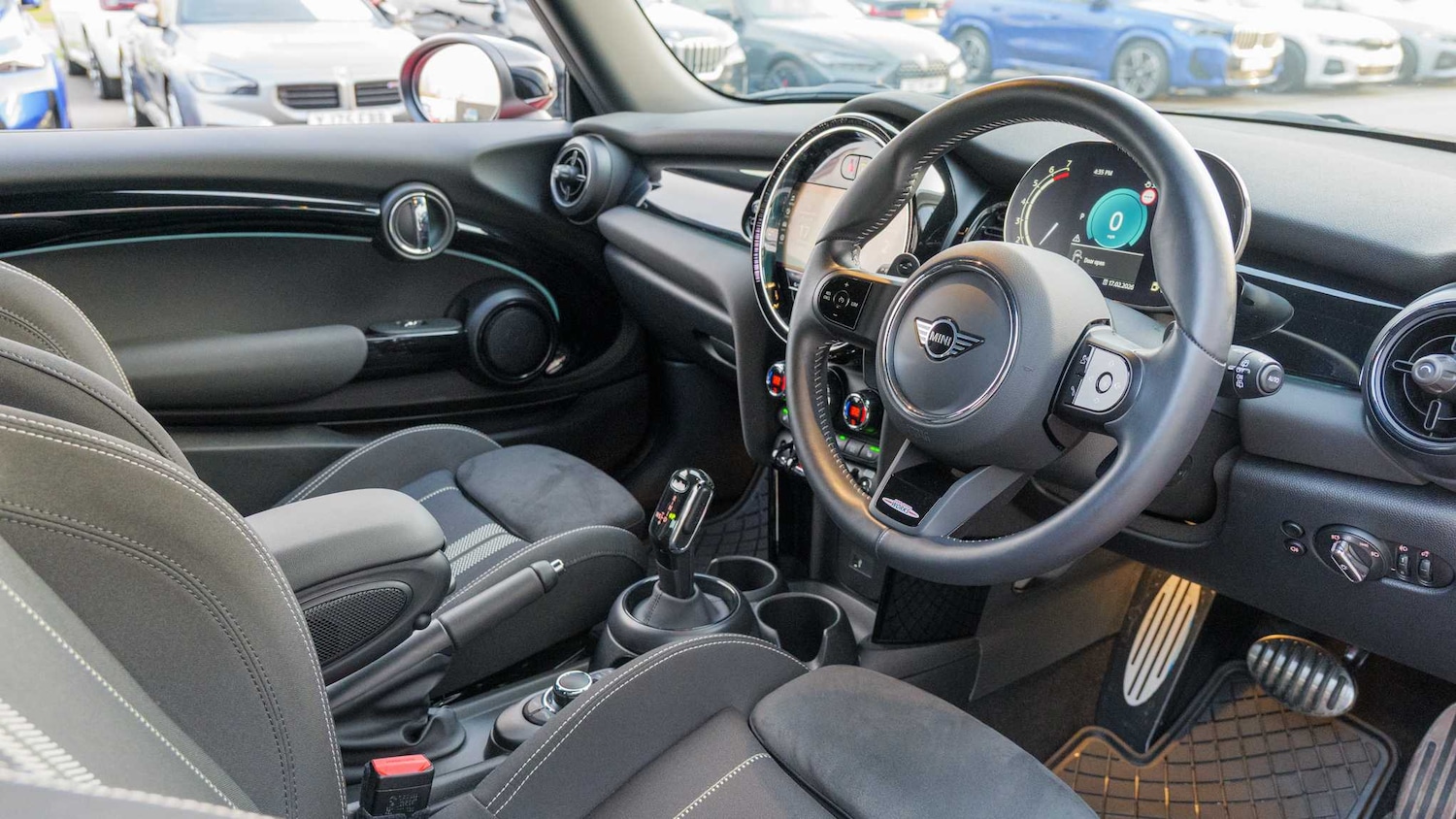 Used MINI Hatch 2023 for sale - 77601128: Photo 6