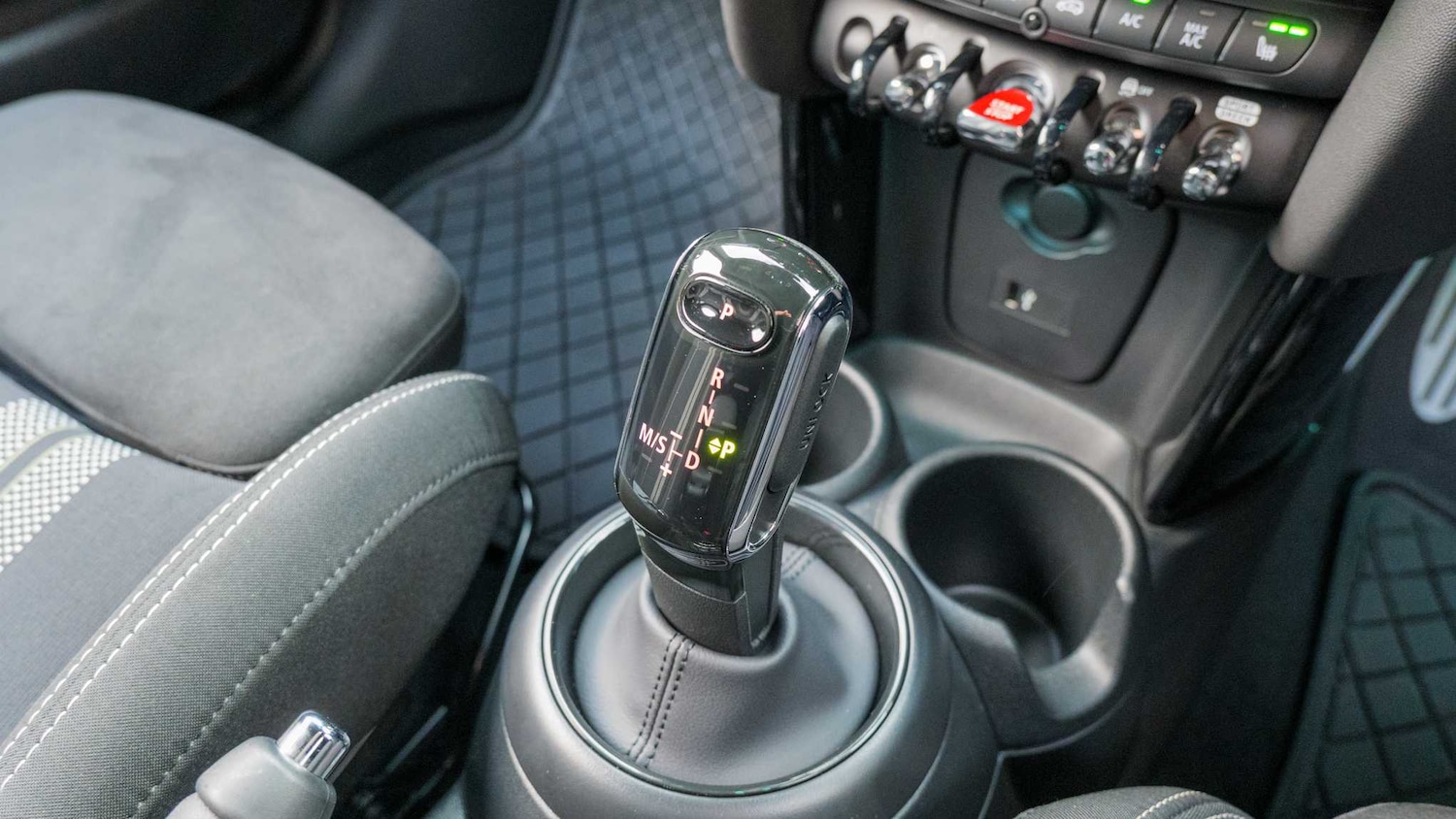 Used MINI Hatch 2023 for sale - 77601128: Photo 9