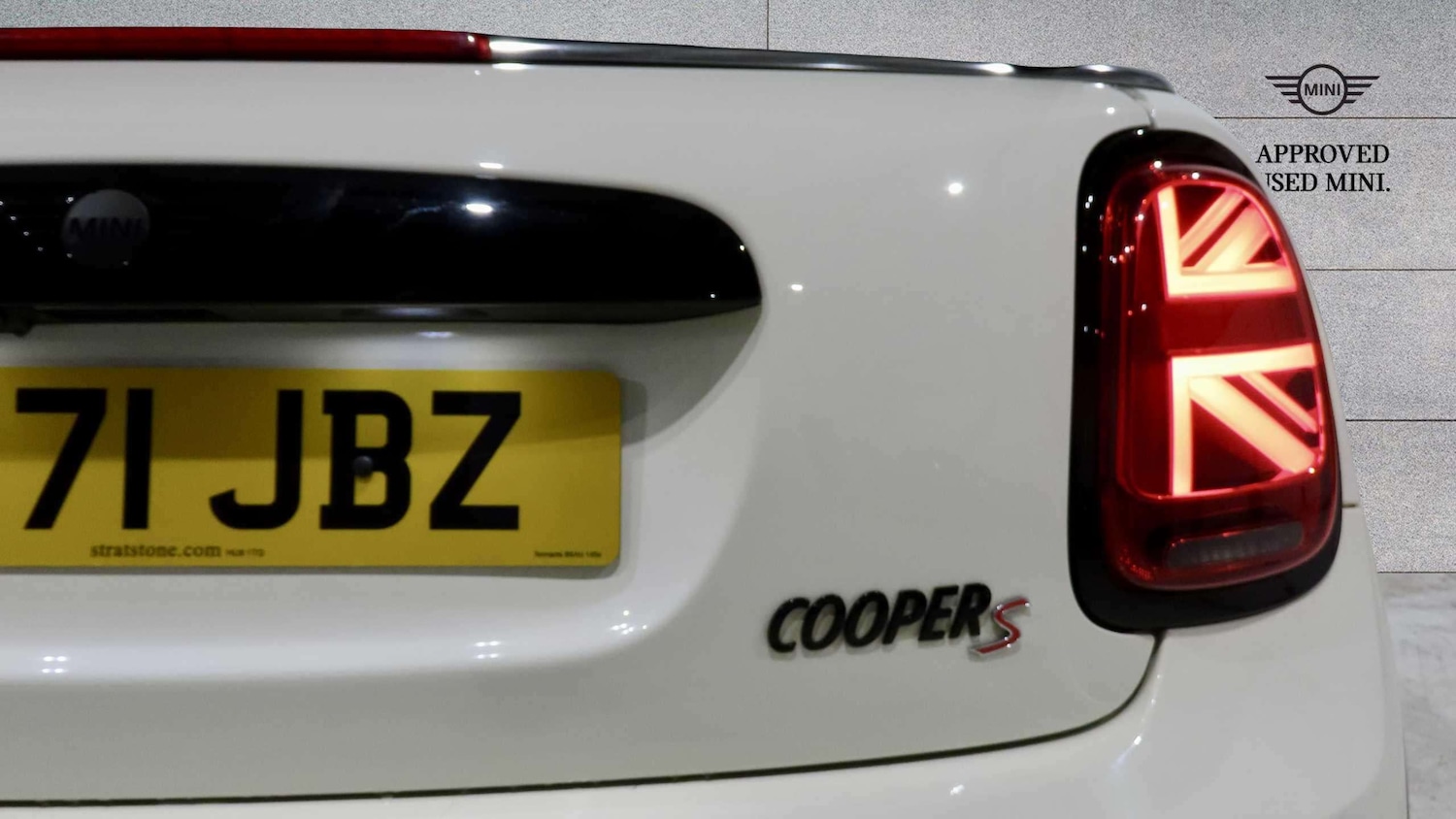 Used MINI Convertible 2021 for sale - 76842990: Photo 19