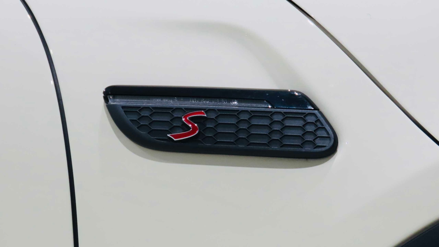 Used MINI Convertible 2021 for sale - 76842990: Photo 22