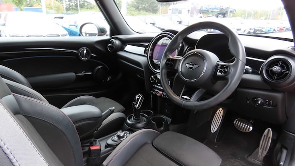 Used MINI Hatch 2023 for sale - 76298294: Photo 6