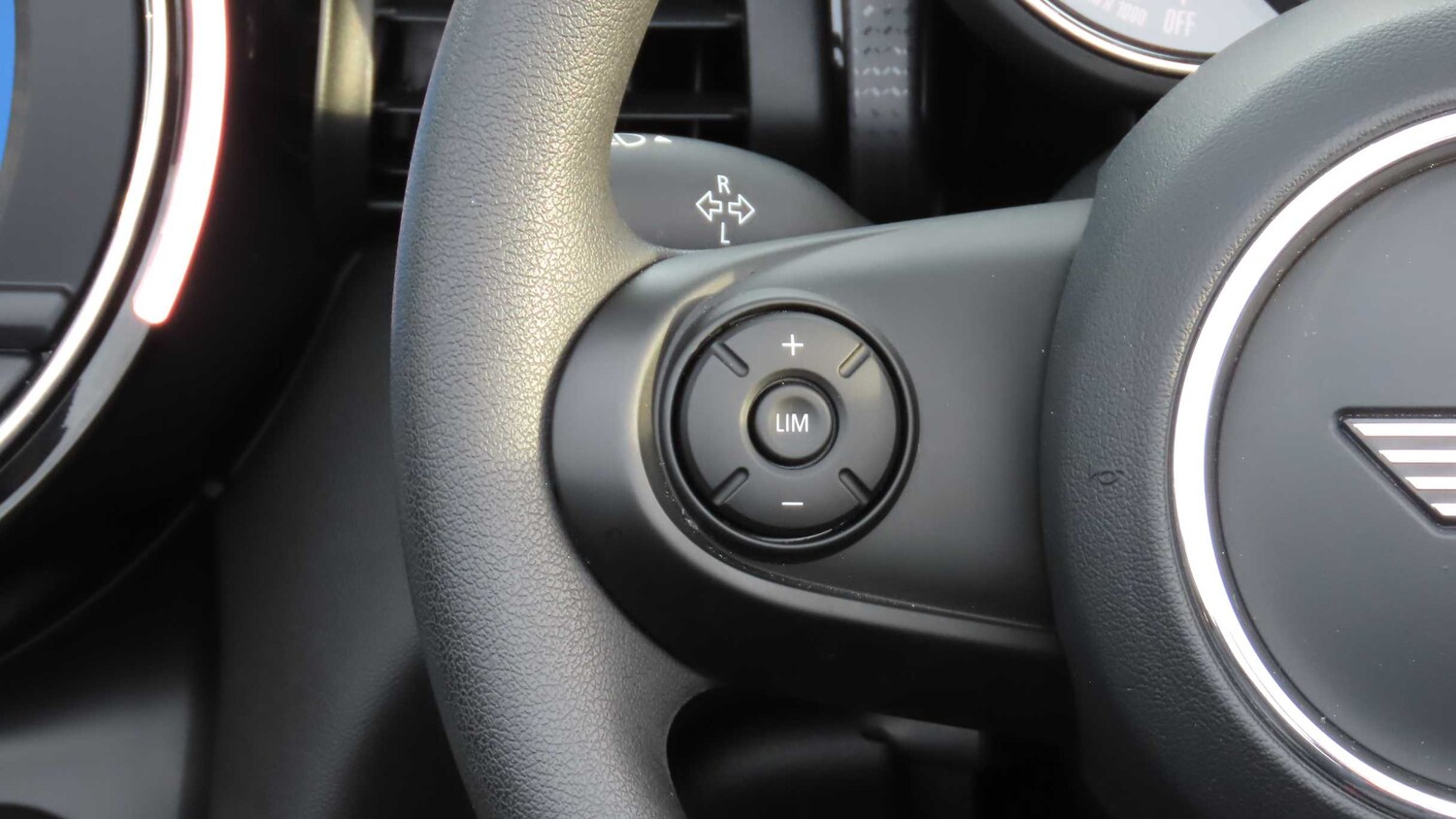 Used MINI Convertible 2018 for sale - 76460047: Photo 21