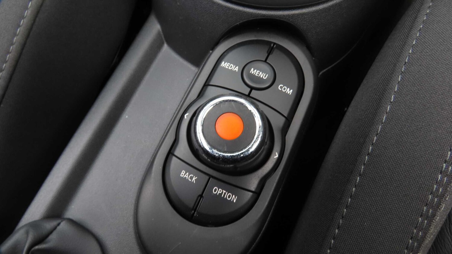 Used MINI Convertible 2018 for sale - 76460047: Photo 28