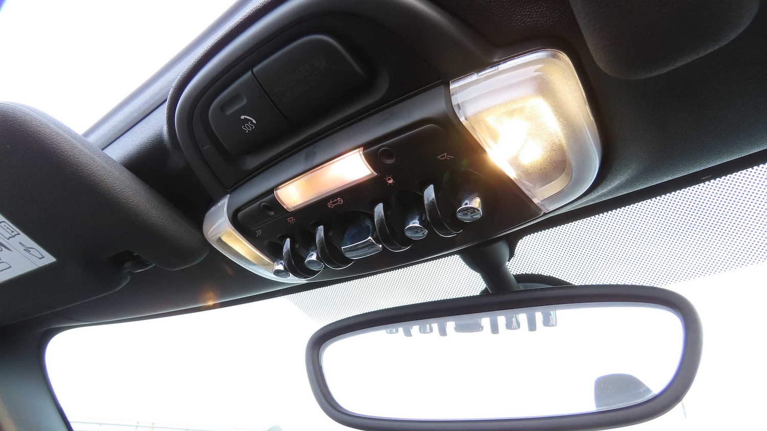 Used MINI Convertible 2018 for sale - 76460047: Photo 30