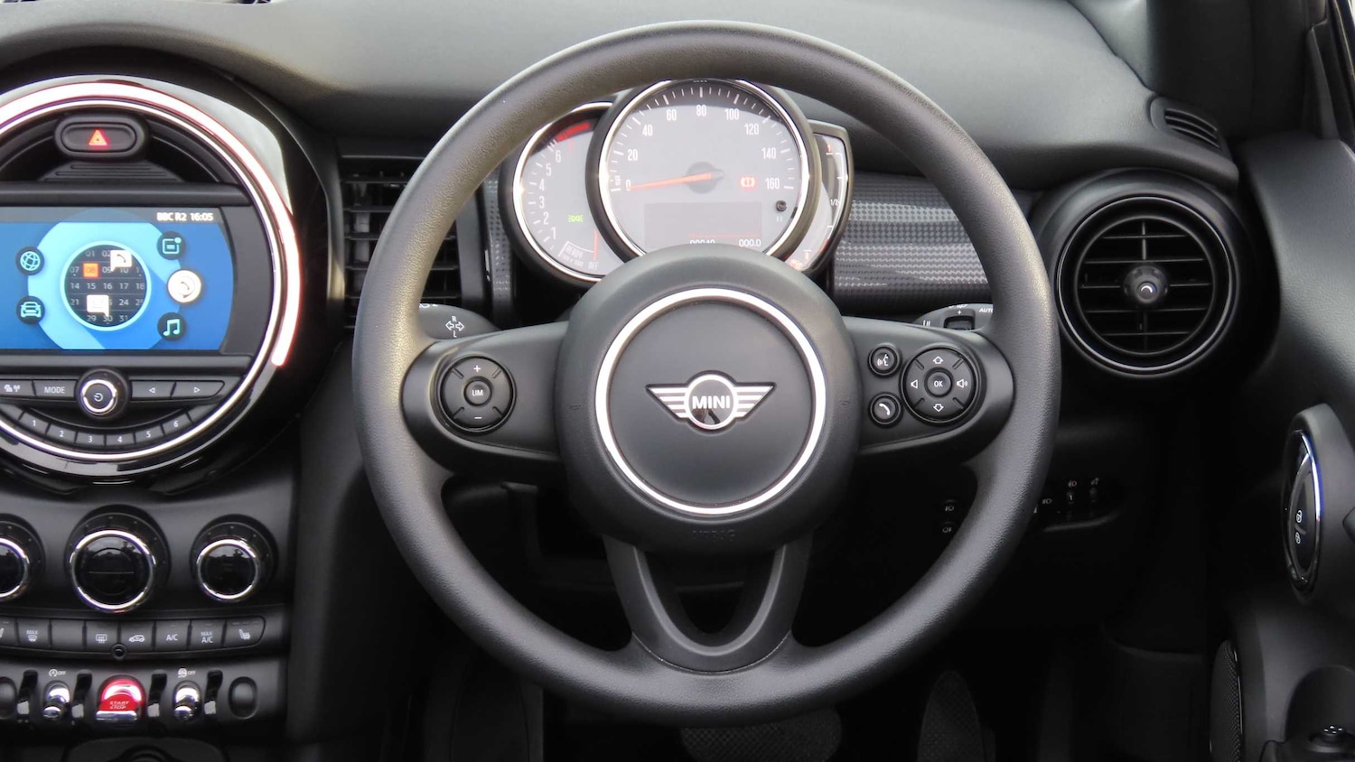 Used MINI Convertible 2018 for sale - 76460047: Photo 5