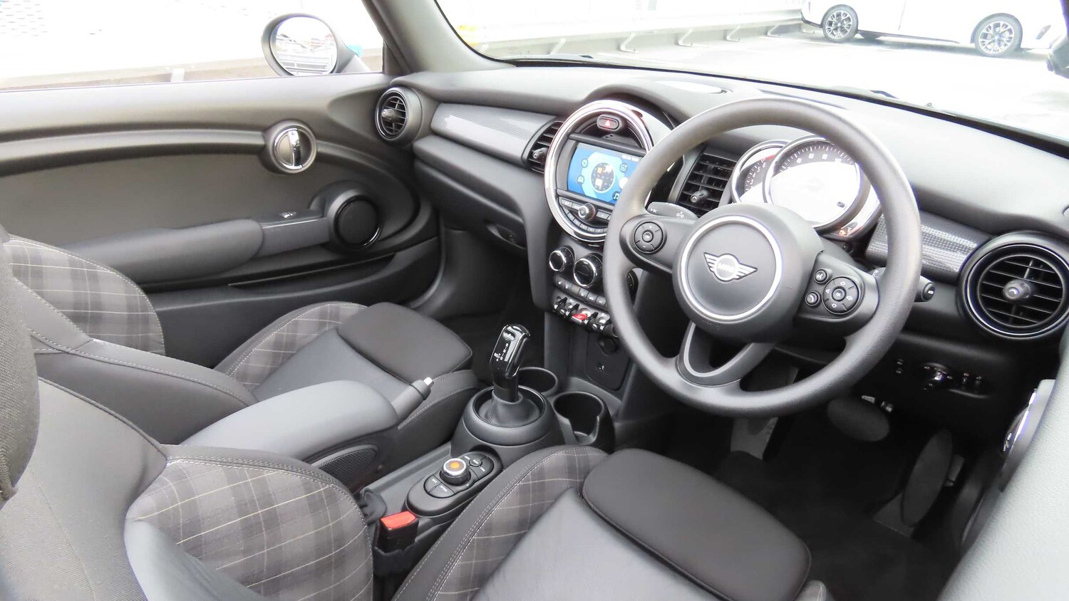 Used MINI Convertible 2018 for sale - 76460047: Photo 6