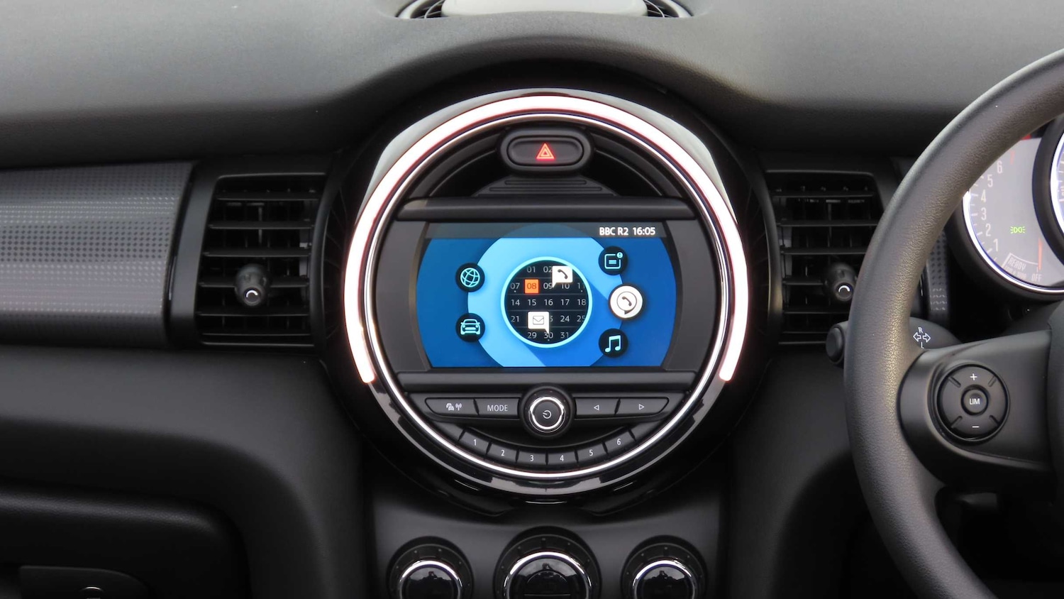 Used MINI Convertible 2018 for sale - 76460047: Photo 8