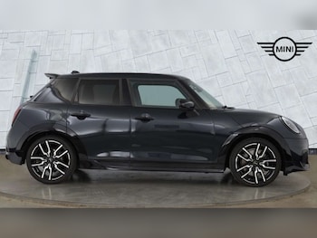 Used MINI Cooper 2025 for sale - 76298431: Photo 3