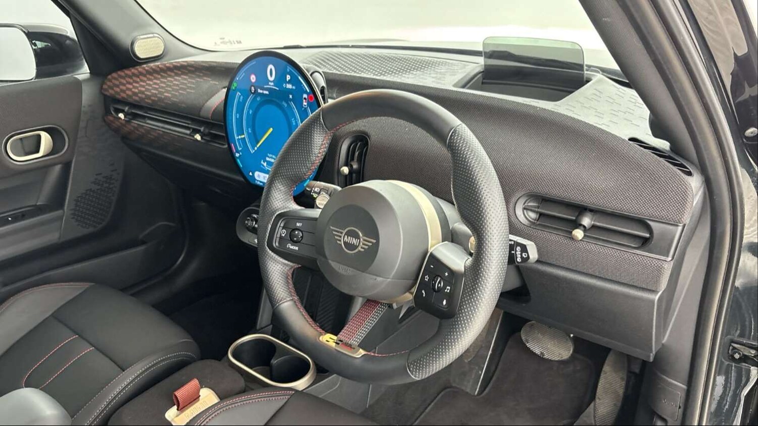 Used MINI Cooper 2025 for sale - 76298431: Photo 5