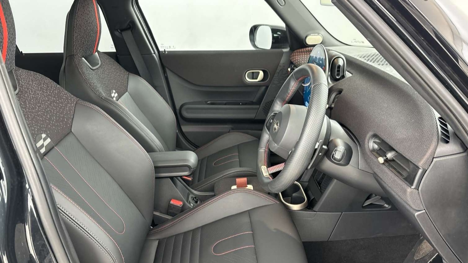 Used MINI Cooper 2025 for sale - 76298431: Photo 8