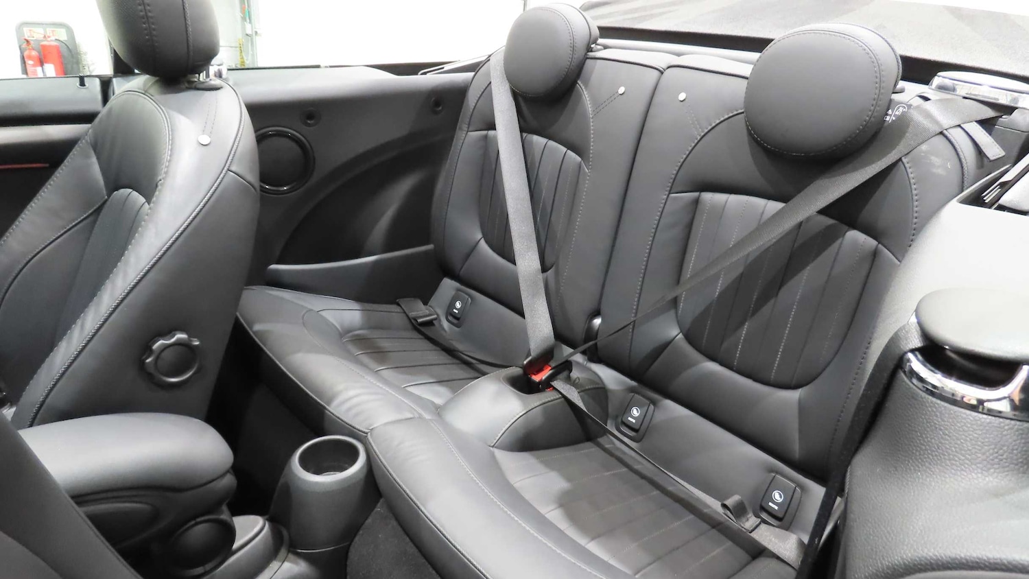 Used MINI Convertible 2022 for sale - 76648879: Photo 12