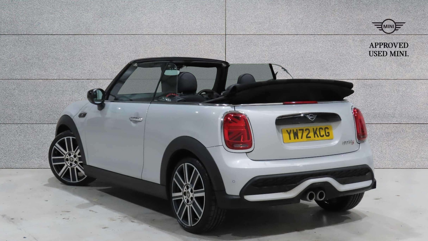 Used MINI Convertible 2022 for sale - 76648879: Photo 2