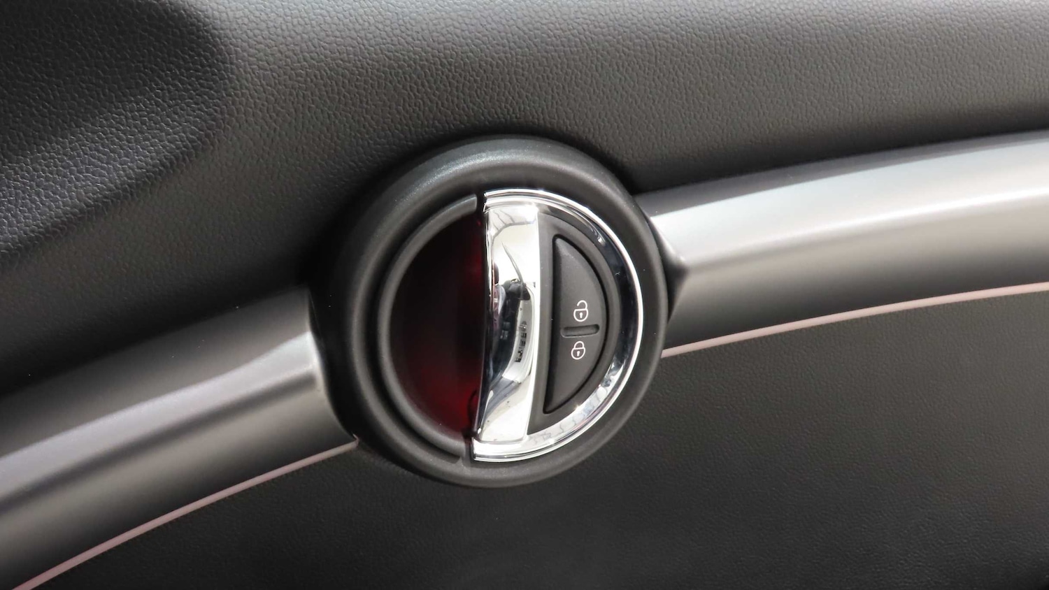 Used MINI Convertible 2022 for sale - 76648879: Photo 21