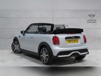 Used MINI Convertible 2022 for sale - 76648879: Photo