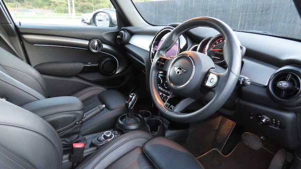 Used MINI Hatch 2022 for sale - 76205184: Photo 5