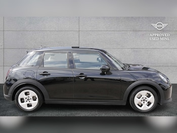 Used MINI Cooper 2024 for sale - 79428572: Photo
