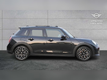 Used MINI Cooper 2024 for sale - 79227473: Photo