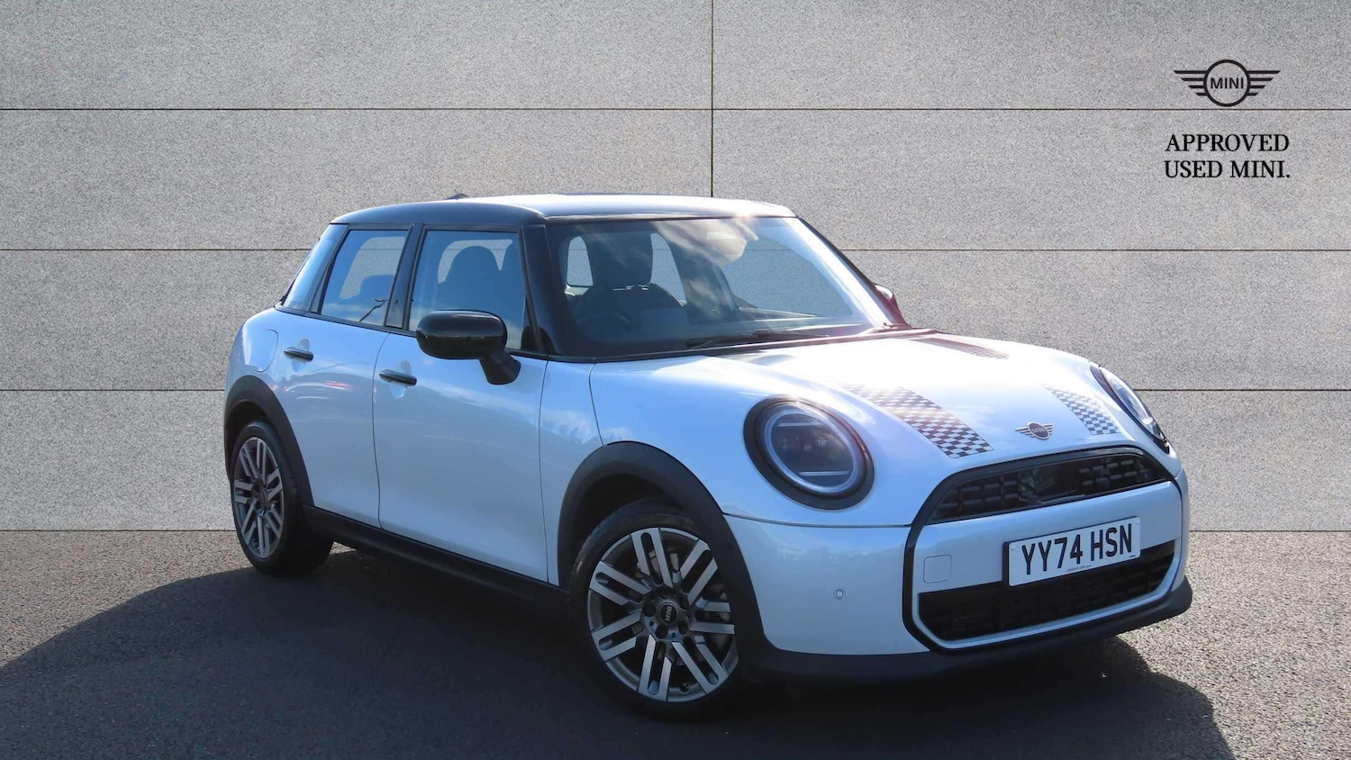 Used MINI Cooper 2024 for sale - 76373757: Photo 1