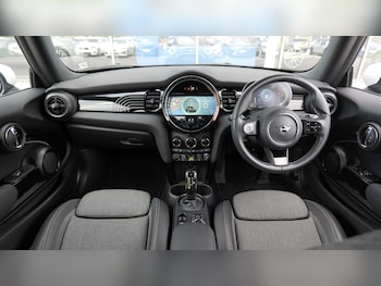 Used MINI Hatch 2022 for sale - 78881050: Photo