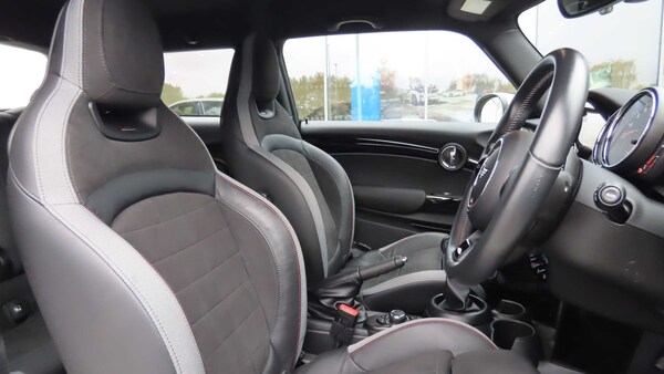 Used MINI Hatch 2021 for sale - 76298458: Photo 11