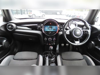 Used MINI Hatch 2021 for sale - 76298458: Photo 4