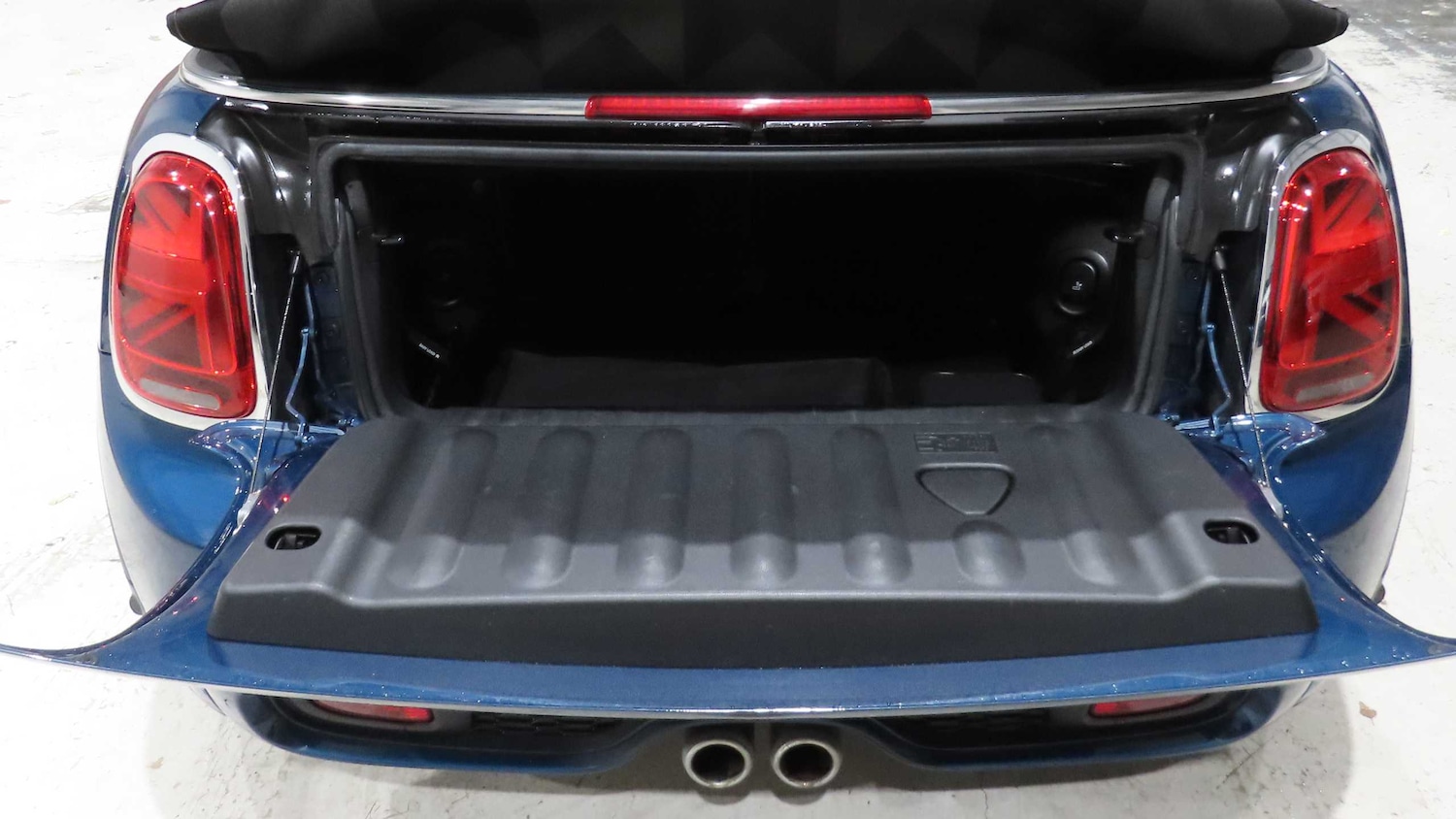 Used MINI Convertible 2020 for sale - 76789440: Photo 13