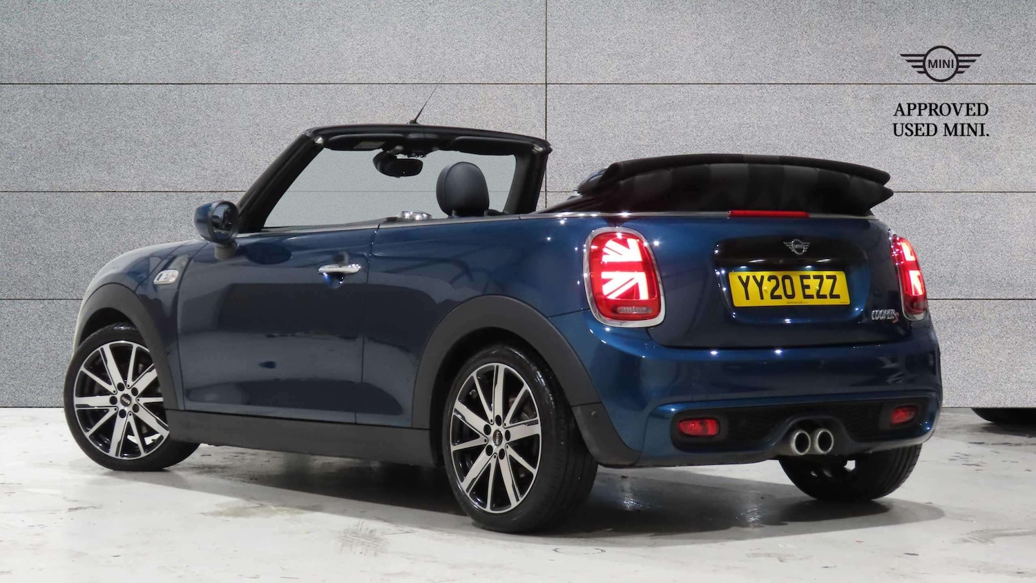 Used MINI Convertible 2020 for sale - 76789440: Photo 2