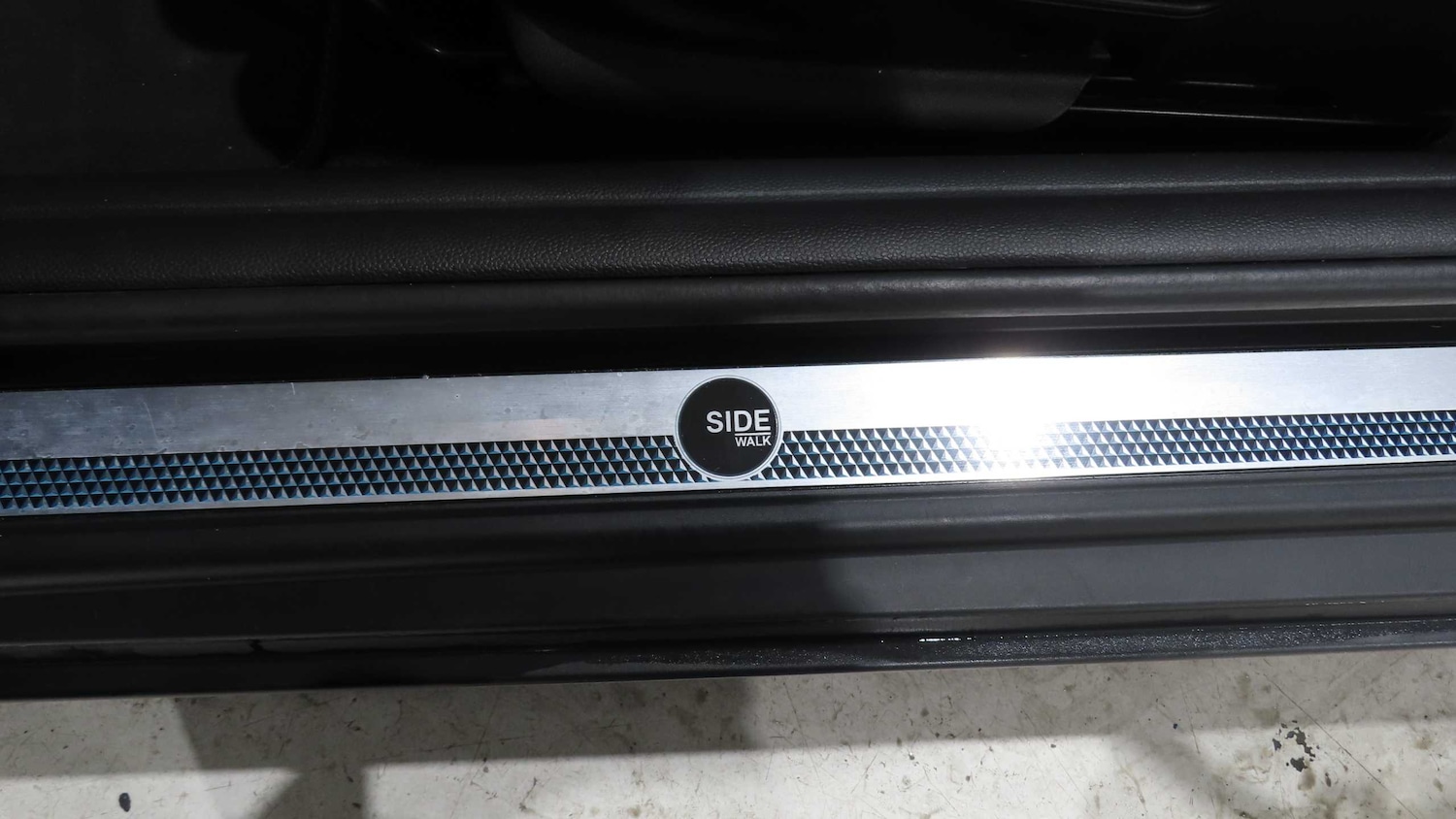 Used MINI Convertible 2020 for sale - 76789440: Photo 26