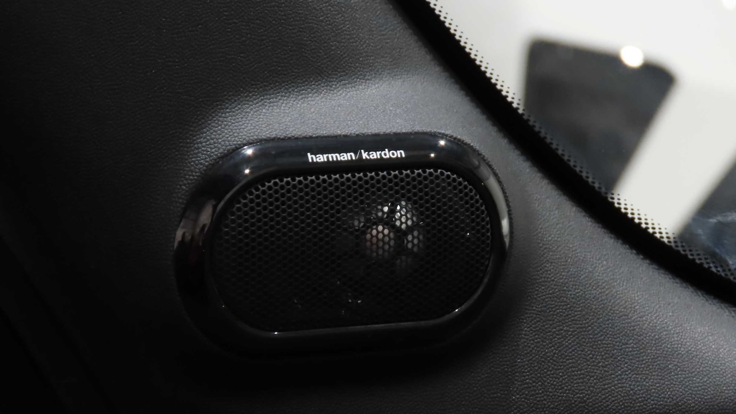 Used MINI Convertible 2020 for sale - 76789440: Photo 31