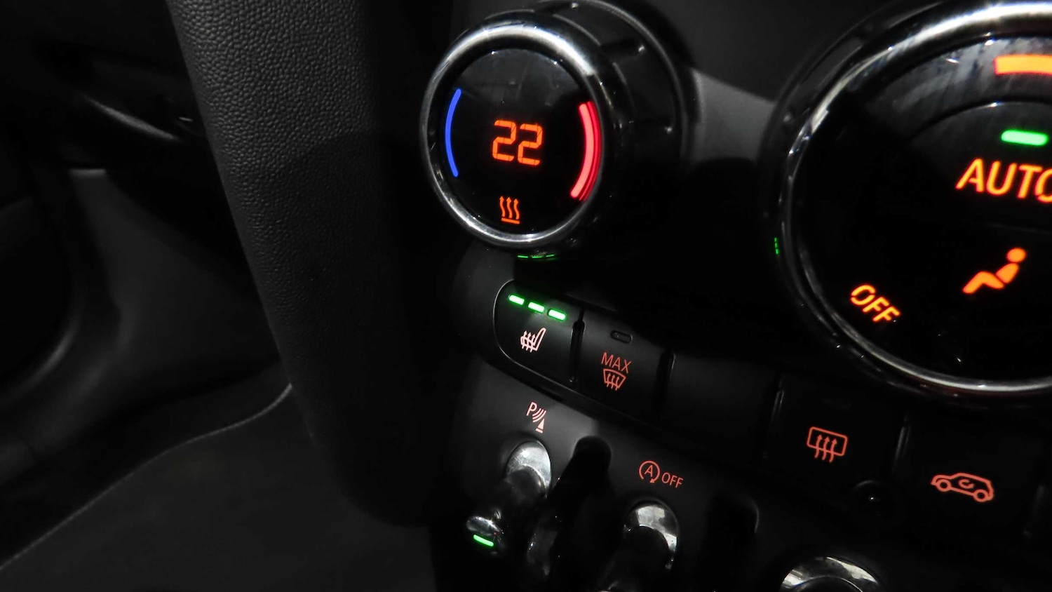 Used MINI Convertible 2020 for sale - 76789440: Photo 35