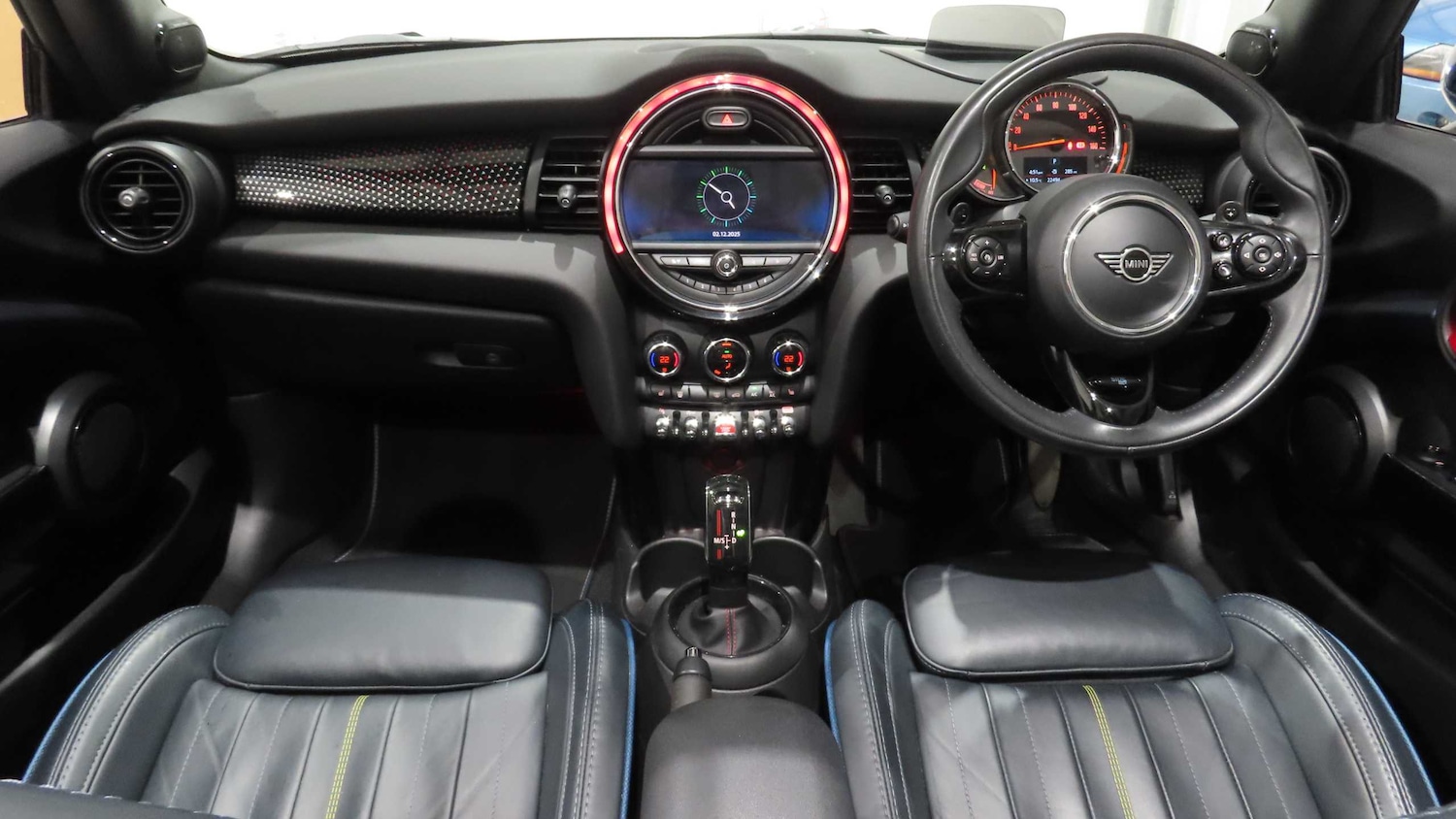 Used MINI Convertible 2020 for sale - 76789440: Photo 4