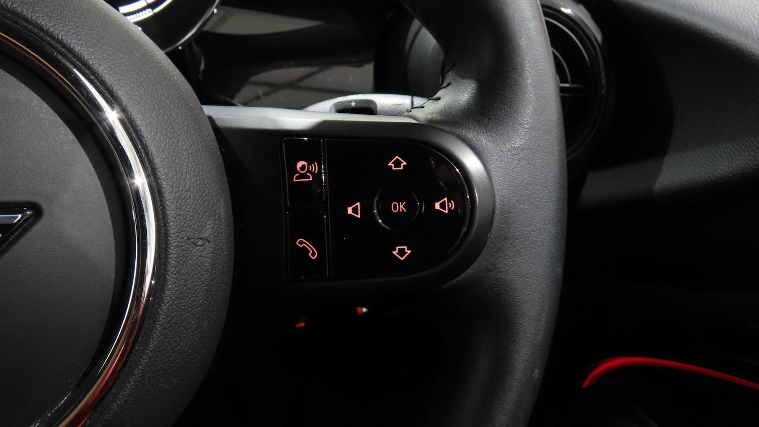 Used MINI Hatch 2021 for sale - 76929040: Photo 31