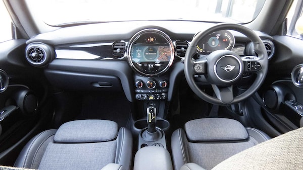 Used MINI Hatch 2021 for sale - 76205199: Photo 4