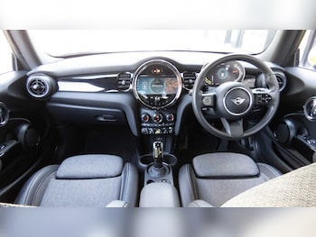 Used MINI Hatch 2021 for sale - 76205199: Photo 4