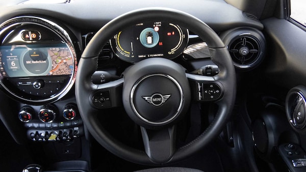 Used MINI Hatch 2021 for sale - 76205199: Photo 5