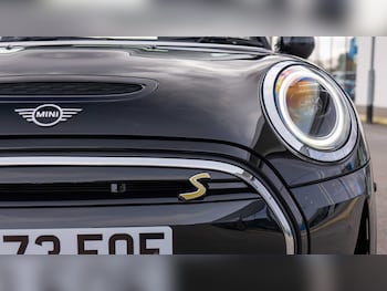 Used MINI Hatch 2023 for sale - 77601349: Photo