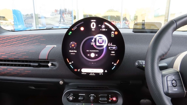 Used MINI Cooper 2024 for sale - 76310761: Photo 8