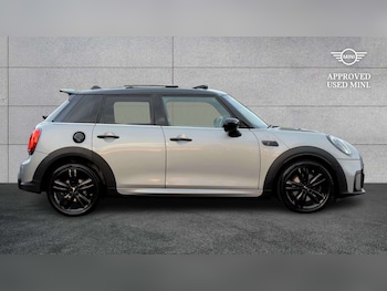 Used MINI Hatch 2023 for sale - 79282186: Photo