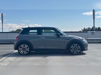 Used MINI Hatch 2022 for sale - 79541848: Photo