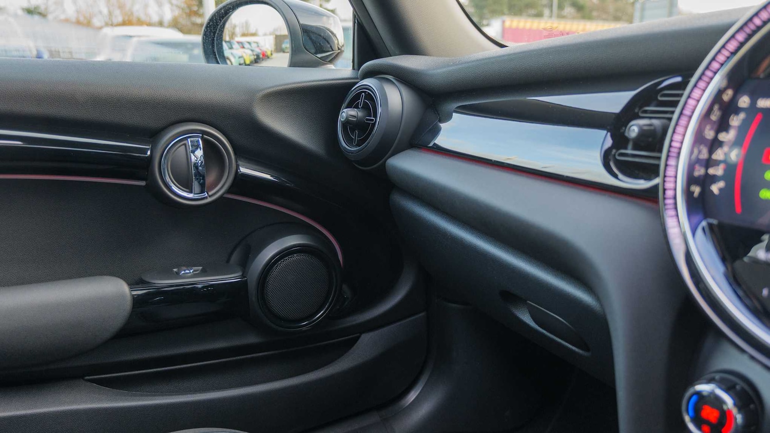 Used MINI Hatch 2023 for sale - 77601216: Photo 32